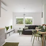 Apartman Plazowa With A Balcony And Free Parking Varsó