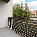 Plazowa With A Balcony And Free Parking * Varšava