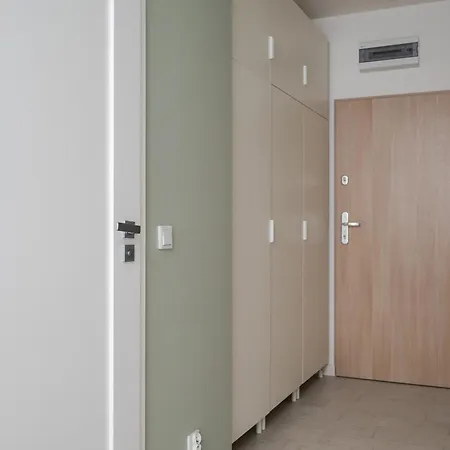 Plazowa With A Balcony And Free Parking Apartmán Varšava