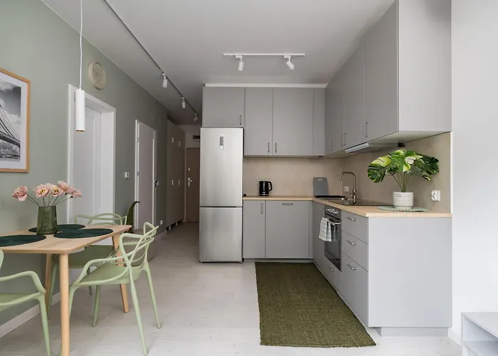 Plazowa With A Balcony And Free Parking *