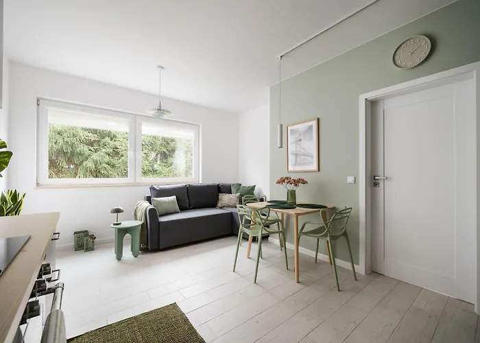 Plazowa With A Balcony And Free Parking * Warsaw