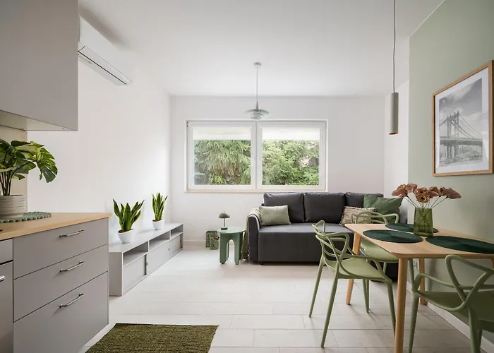 Apartment Plazowa With A Balcony And Free Parking Warsaw